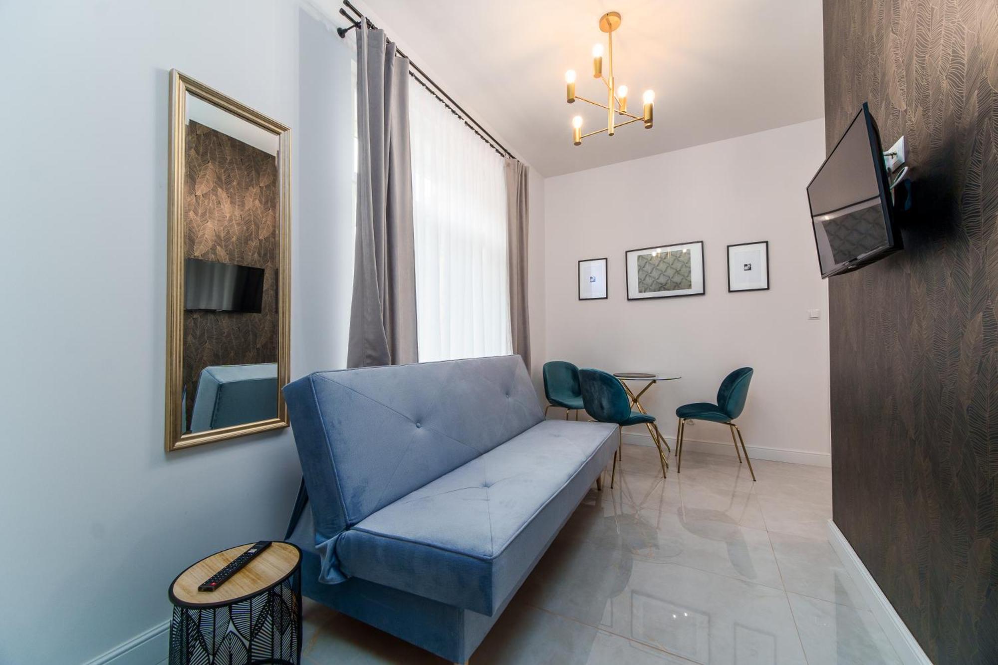Apartment Zlota 8